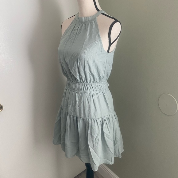 I apna Sleeves Dress - Picture 4 of 8